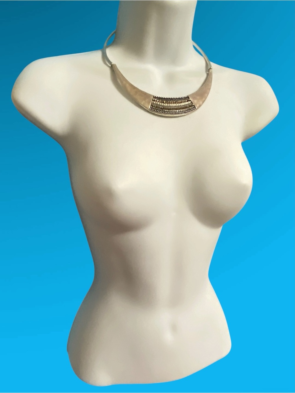 NWT CHICO’S Metal Collar Necklace Crescent Statement Necklace